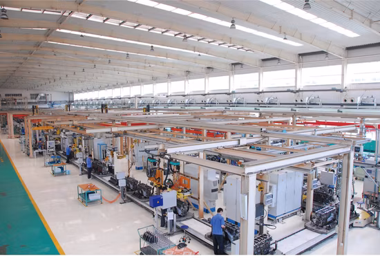 4 Cylinder Gas Engine Yuchai Yca07245n